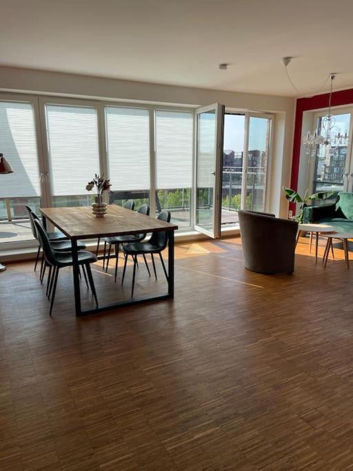אולדנבורג Penthouse-Wohnung Mit Flussblick מראה חיצוני תמונה